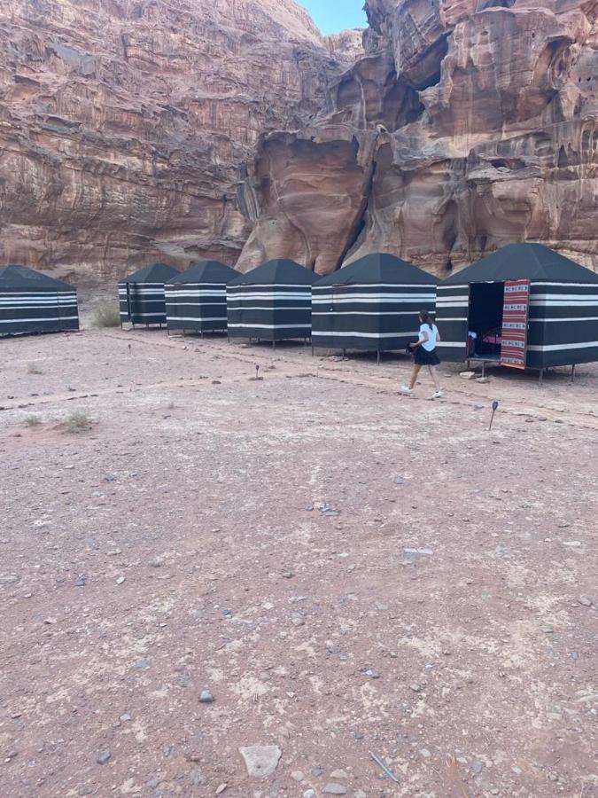 Moon City With Jeep Trips Wadi Rum Exterior foto